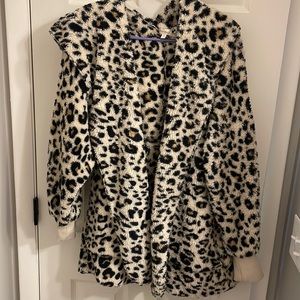 One size fits most leopard print fuzzy jacket